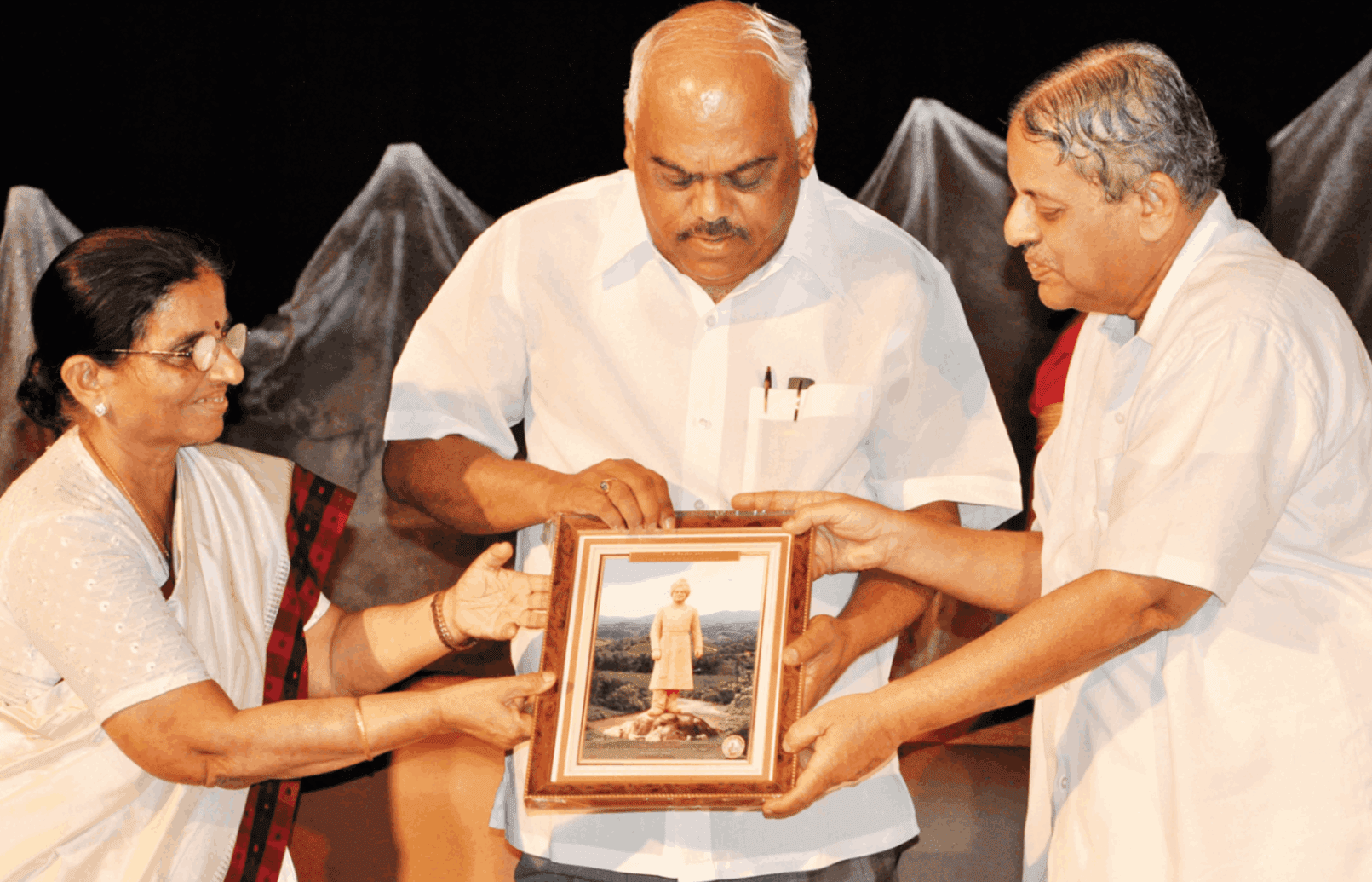 2016 – Shri K E Ramesh Kumar, Health & Family Welfare Minister, GoK